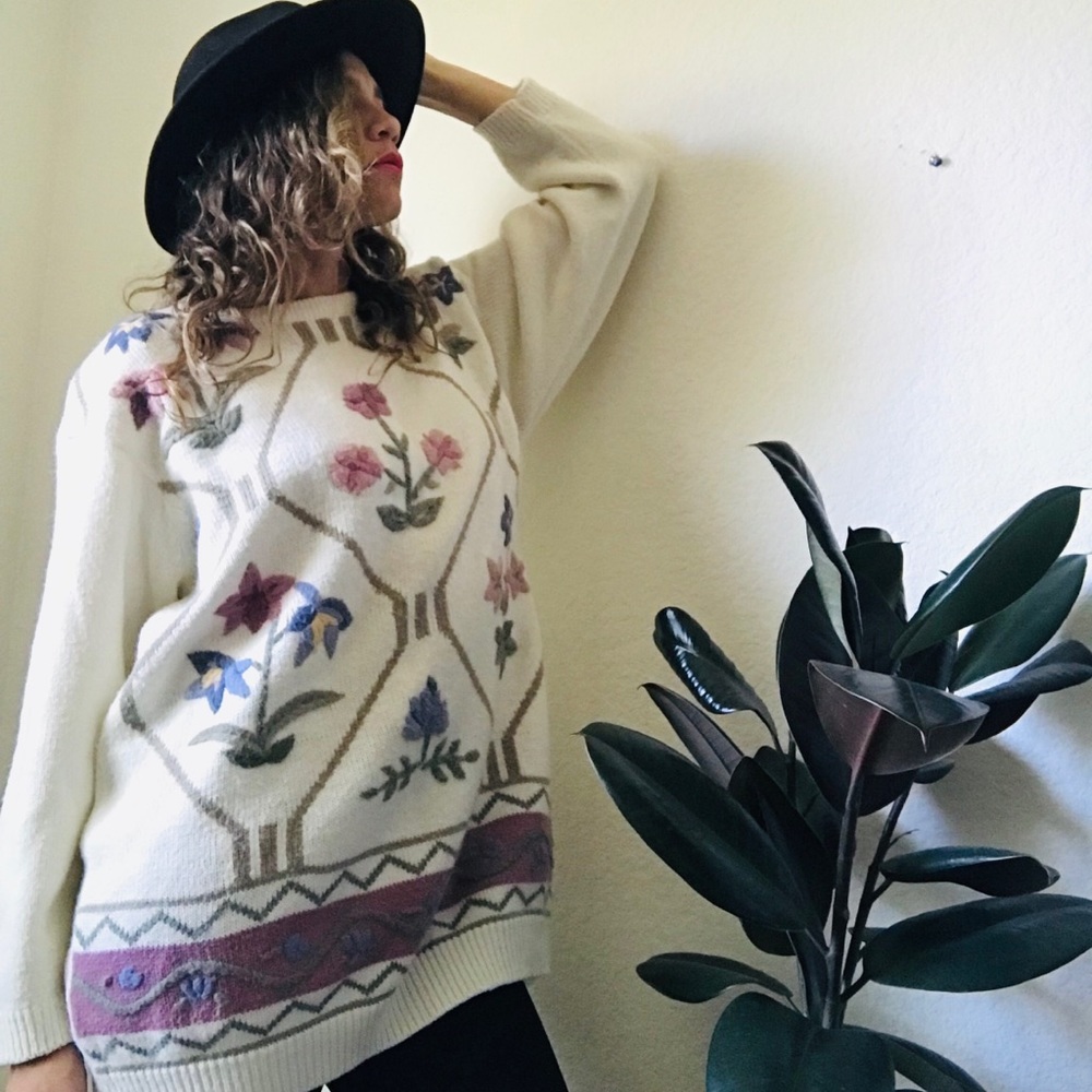 Vintage long sweater size 40